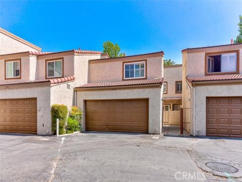 2750 Via Seville 63 , Fullerton, CA