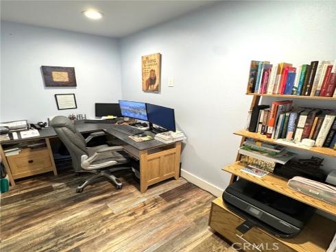 2404 W Oak Avenue, Fullerton, CA