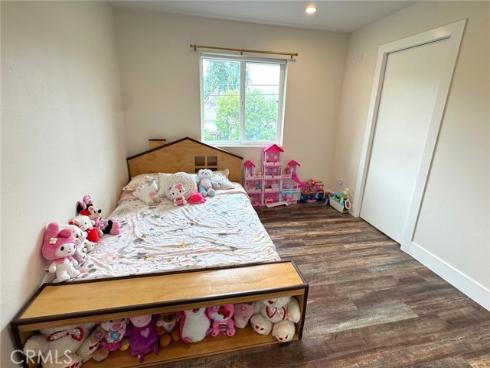 2404 W Oak Avenue, Fullerton, CA