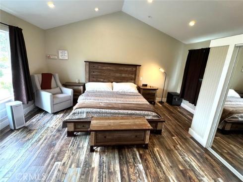 2404 W Oak Avenue, Fullerton, CA