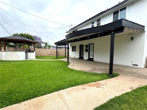 2404 W Oak Avenue, Fullerton, CA