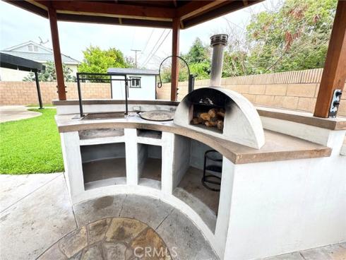 2404 W Oak Avenue, Fullerton, CA