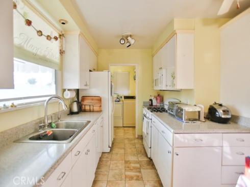 1918 W Orangethorpe Avenue, Fullerton, CA