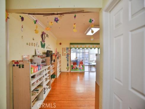 1918 W Orangethorpe Avenue, Fullerton, CA