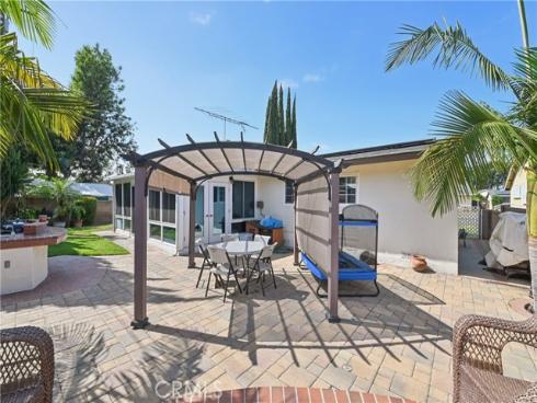 2148 W Houston Avenue, Fullerton, CA