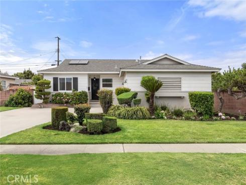 1642 W Woodcrest Avenue, Fullerton, CA