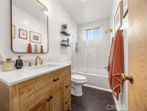 1642 W Woodcrest Avenue, Fullerton, CA