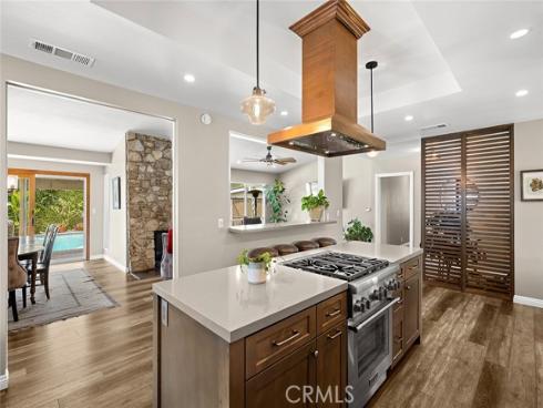 1113 N Raymond Avenue, Fullerton, CA