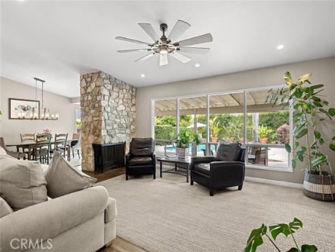 1113 N Raymond Avenue, Fullerton, CA