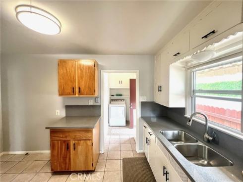 714 E Chapman Avenue, Fullerton, CA