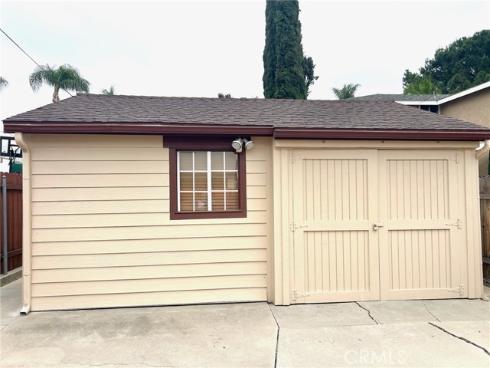 714 E Chapman Avenue, Fullerton, CA