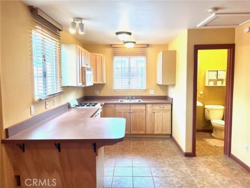 714 E Chapman Avenue, Fullerton, CA