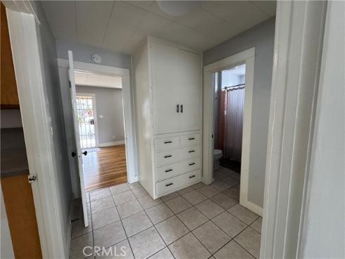 714 E Chapman Avenue, Fullerton, CA