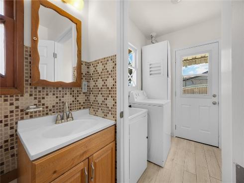 2142 W Houston Avenue, Fullerton, CA