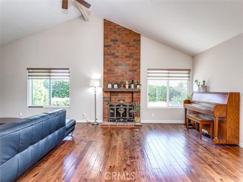 2580 Crown Way, Fullerton, CA