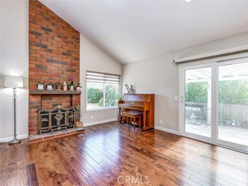 2580 Crown Way, Fullerton, CA