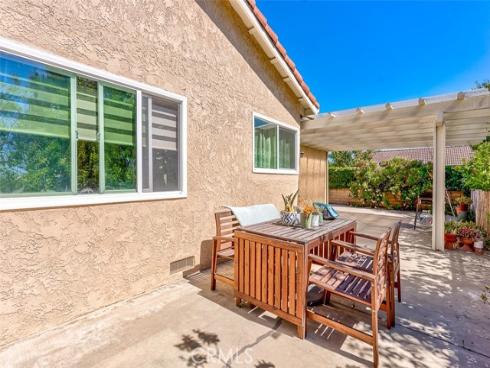 2580 Crown Way, Fullerton, CA