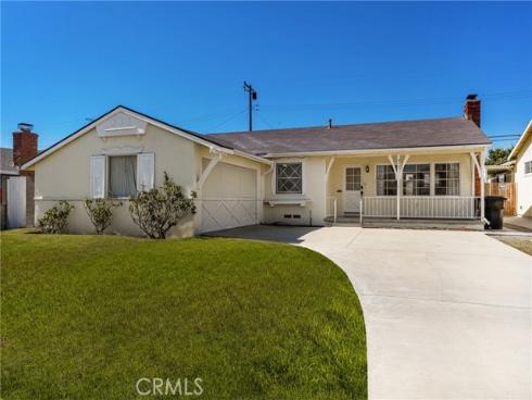 473 West Roberta Avenue , Fullerton, CA