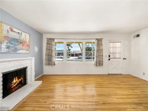 473 West Roberta Avenue , Fullerton, CA