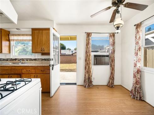 473 West Roberta Avenue , Fullerton, CA