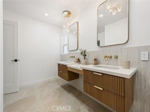 916 N Malden Avenue, Fullerton, CA