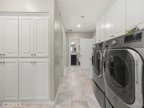 417 W Las Palmas Drive, Fullerton, CA