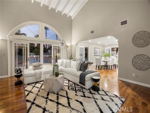 417 W Las Palmas Drive, Fullerton, CA