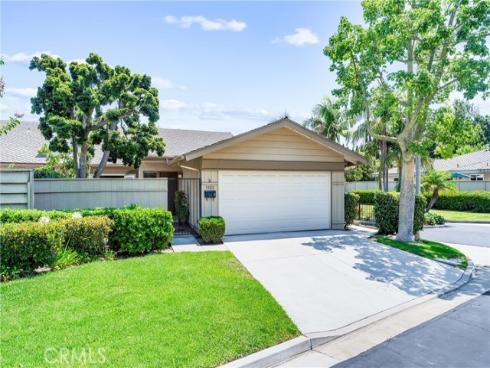 3000  Persimmon   Place, Fullerton, CA