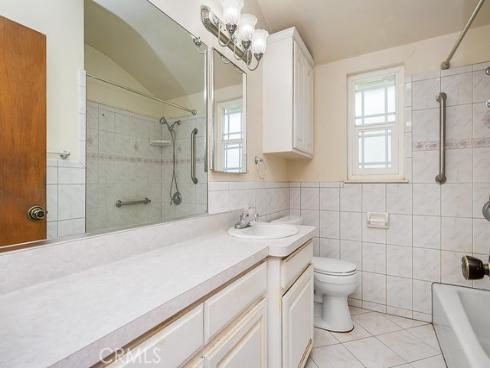 736 W Orangethorpe Avenue, Fullerton, CA