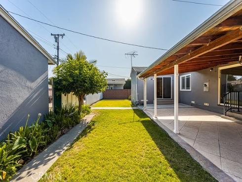 736 W Orangethorpe Avenue, Fullerton, CA