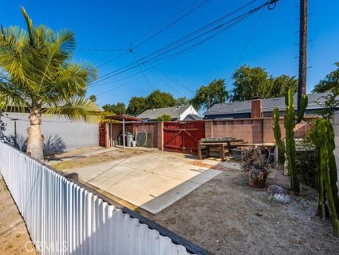 736 W Orangethorpe Avenue, Fullerton, CA