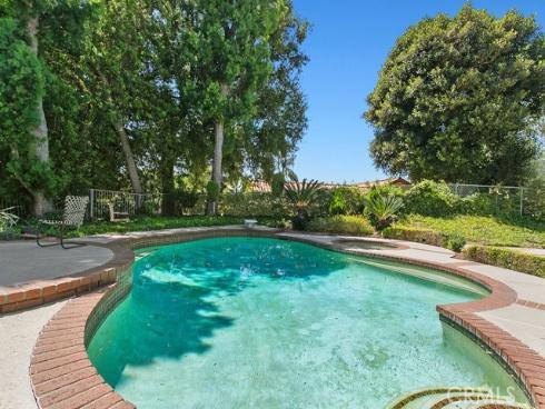 2128 Smokewood Avenue, Fullerton, CA