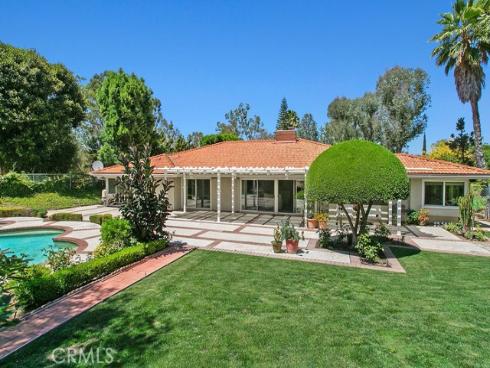 2128 Smokewood Avenue, Fullerton, CA