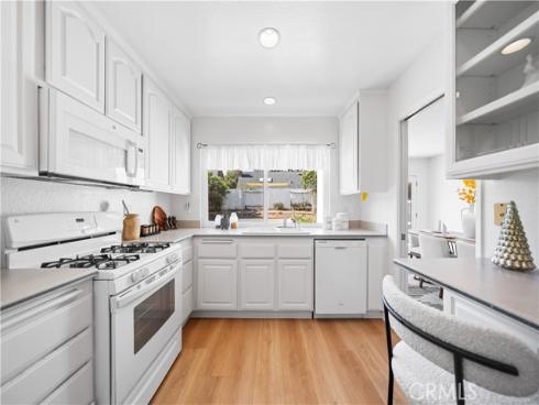 2215 Old Creek Lane, Fullerton, CA