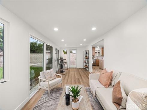 2124 W Flower Avenue, Fullerton, CA