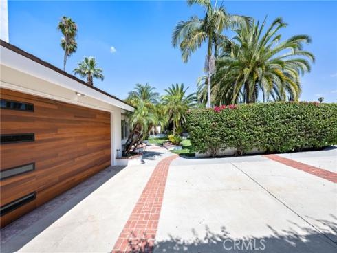 755 E Sunny Hills Rd , Fullerton, CA