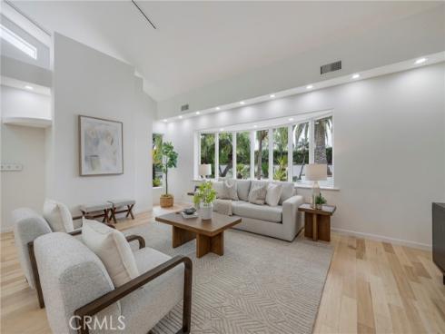 755 E Sunny Hills Rd , Fullerton, CA