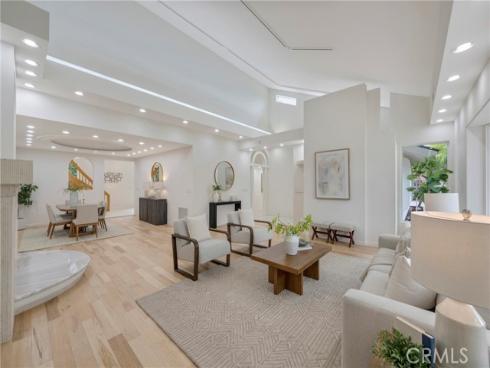 755 E Sunny Hills Rd , Fullerton, CA