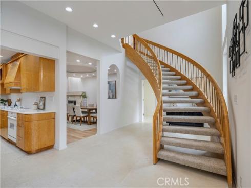 755 E Sunny Hills Rd , Fullerton, CA