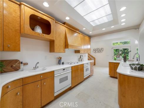 755 E Sunny Hills Rd , Fullerton, CA