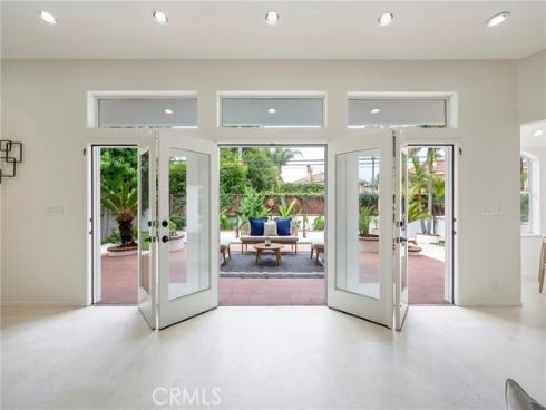 755 E Sunny Hills Rd , Fullerton, CA