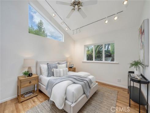 755 E Sunny Hills Rd , Fullerton, CA