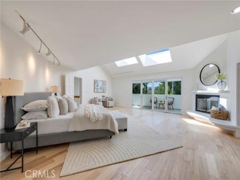 755 E Sunny Hills Rd , Fullerton, CA