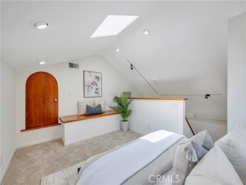 755 E Sunny Hills Rd , Fullerton, CA