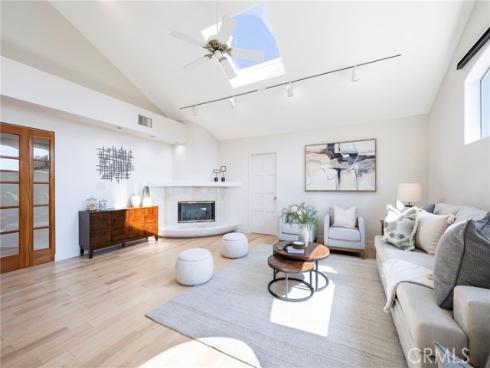 755 E Sunny Hills Rd , Fullerton, CA