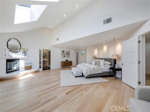 755 E Sunny Hills Rd , Fullerton, CA