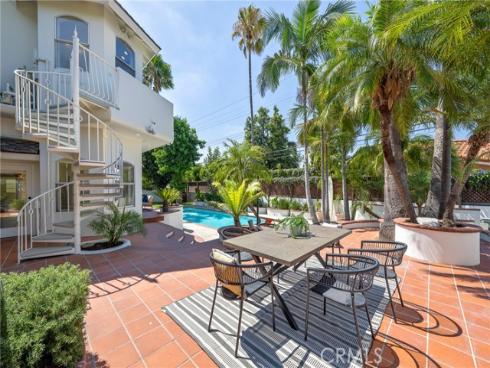 755 E Sunny Hills Rd , Fullerton, CA