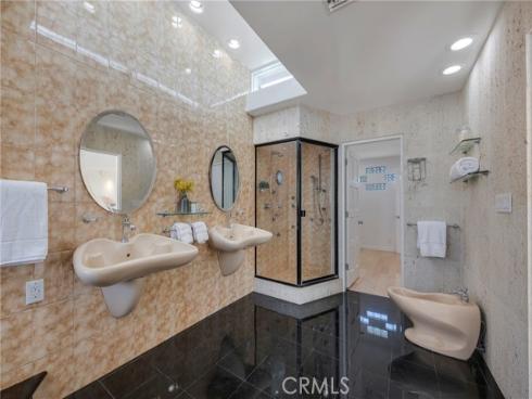 755 E Sunny Hills Rd , Fullerton, CA