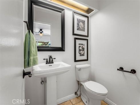 3733 N Harbor 14 Boulevard, Fullerton, CA