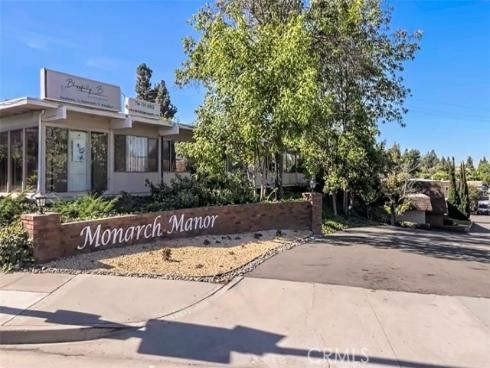 3733 N Harbor 14 Boulevard, Fullerton, CA